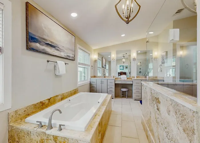Waterfront Pet Friendly With Grill Wifi And Gorgeous Water Views Holiday home Pensacola