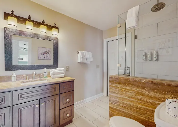Waterfront Pet Friendly With Grill Wifi And Gorgeous Water Views Holiday home Pensacola