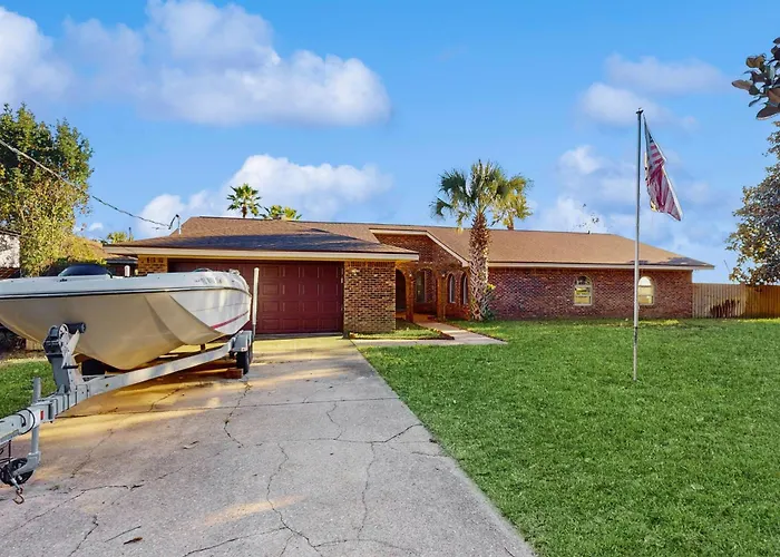 Waterfront Pet Friendly With Grill Wifi And Gorgeous Water Views *