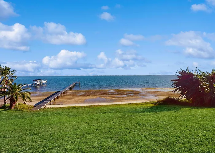 Waterfront Pet Friendly With Grill Wifi And Gorgeous Water Views Pensacola